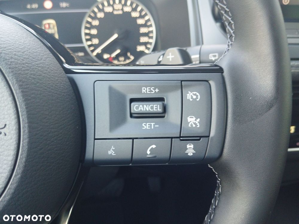 Nissan Qashqai 1.3 DIG-T MHEV Acenta Xtronic - 23