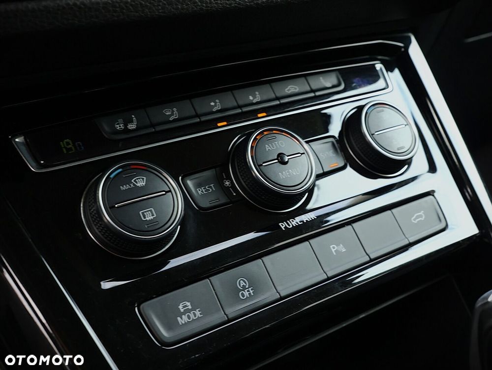 Volkswagen Touran 1.8 TSI BMT Highline DSG - 26