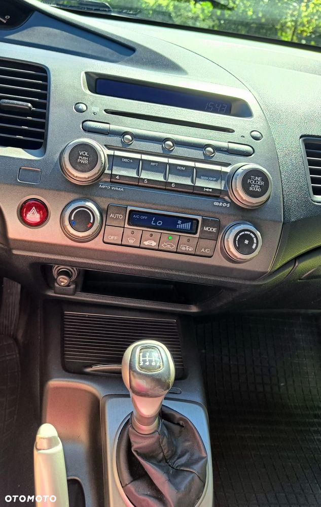 Honda Civic 1.8 Comfort - 3