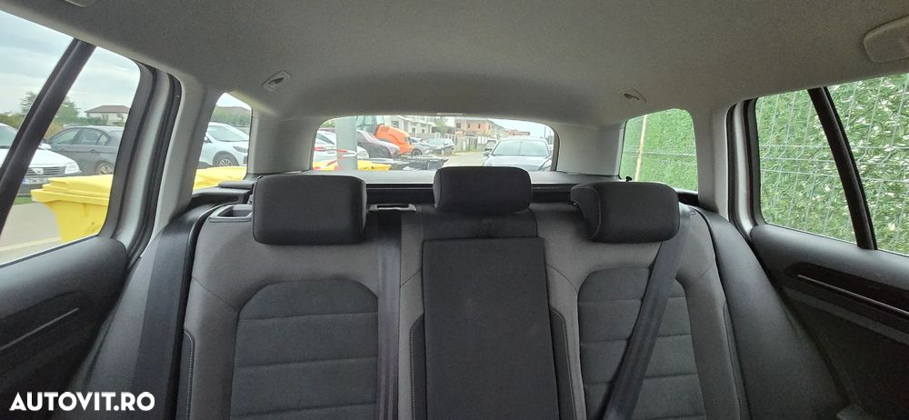 Volkswagen Golf 2.0 BlueTDI DSG Highline - 14