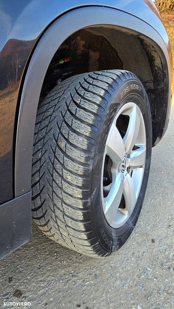 Volkswagen Tiguan 2.0 TDI 4Motion DSG Sport & Style - 11