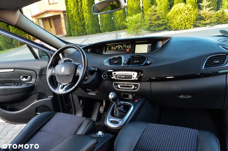 Renault Scenic Energy TCe 115 S&S Xmod Bose Edition - 36