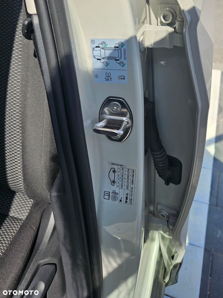 Volkswagen T-Cross 1.0 TSI - 24