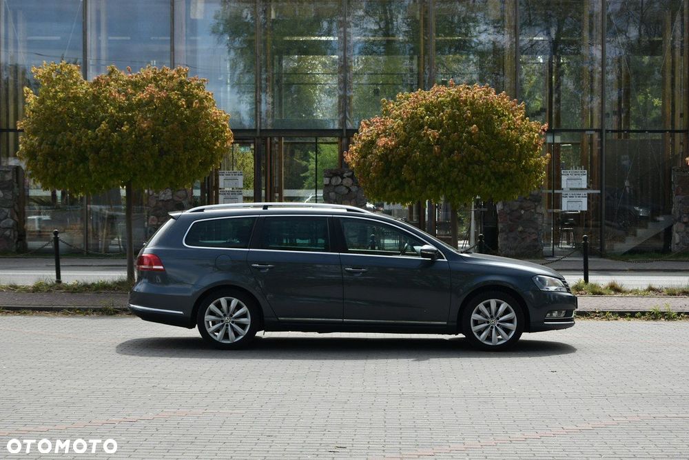 Volkswagen Passat - 8
