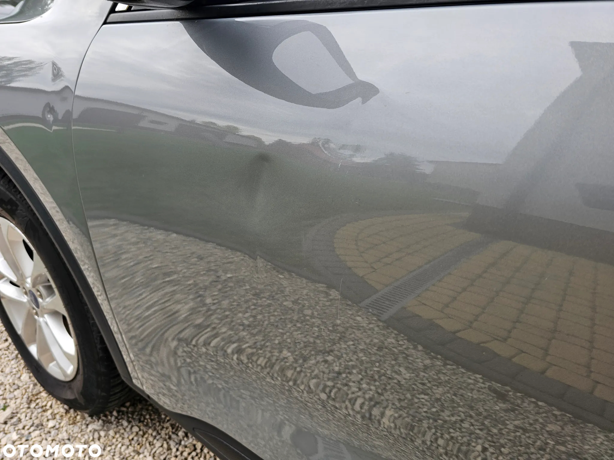 Ford Kuga 2.5 FHEV AWD Graphite Tech Edition e-CVT - 4
