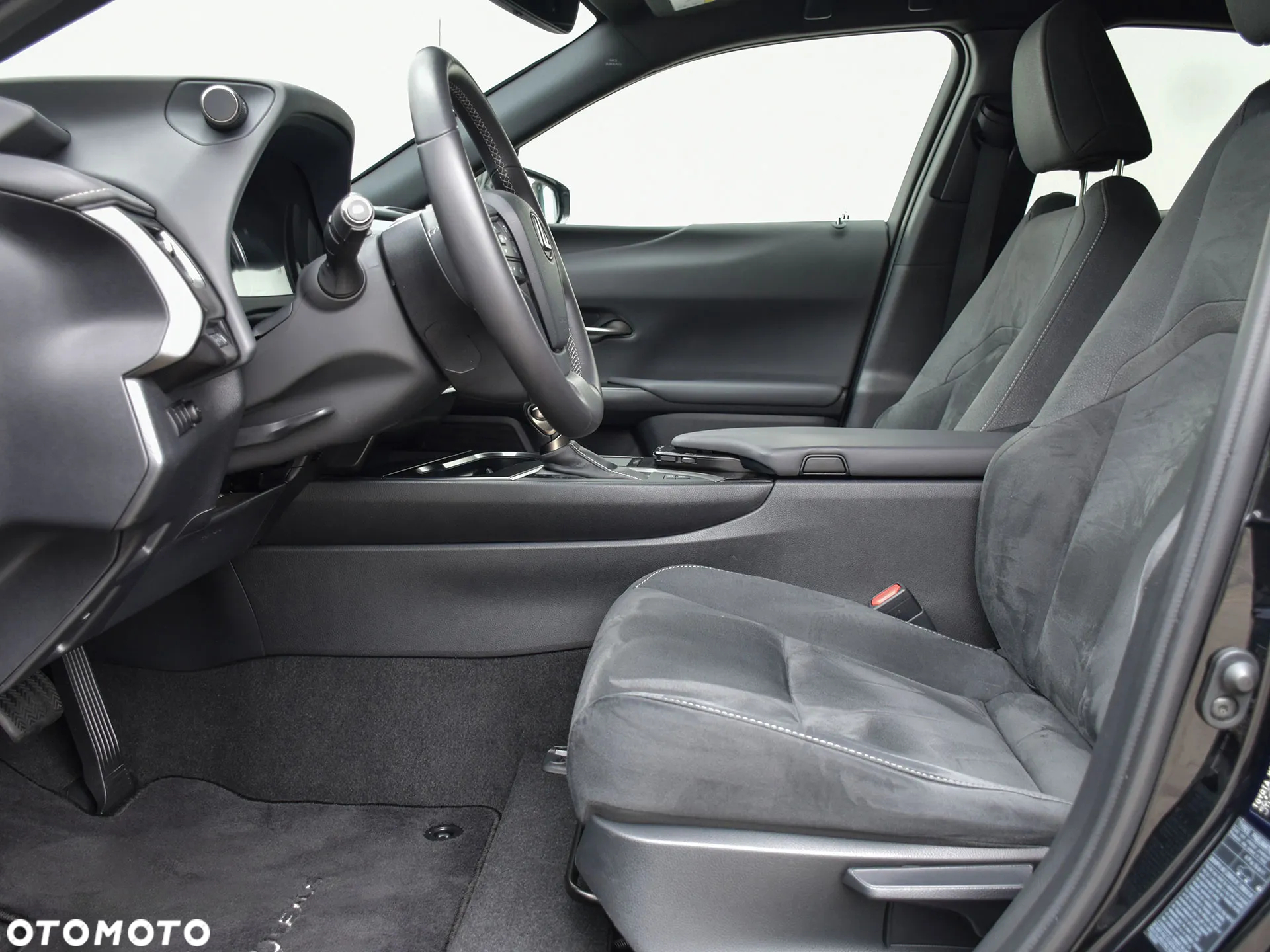 Lexus UX 200 GPF Business 2WD - 14