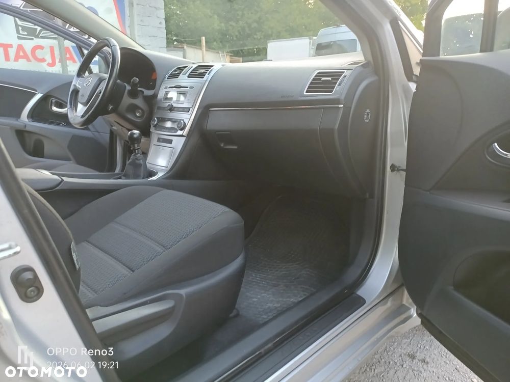 Toyota Avensis 1.8 Sol - 7