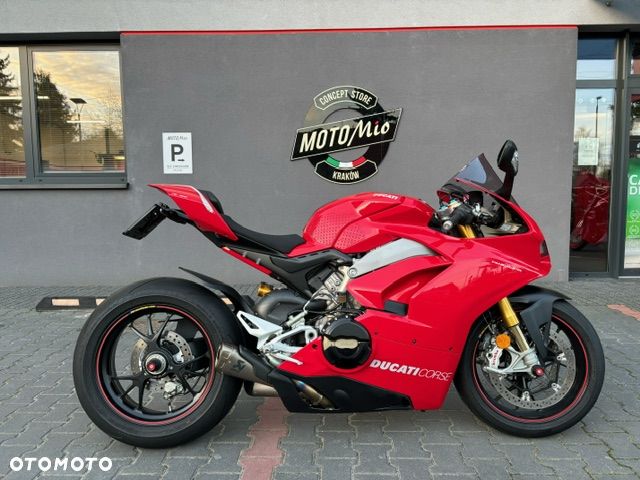 Ducati Panigale V4S - 1