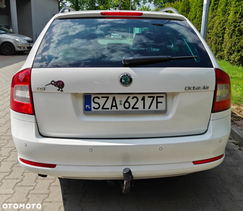 Skoda Octavia 1.6 TDI DPF FAMILY - 11