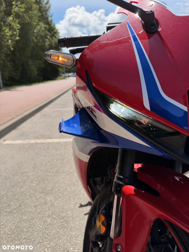 Honda CBR - 16