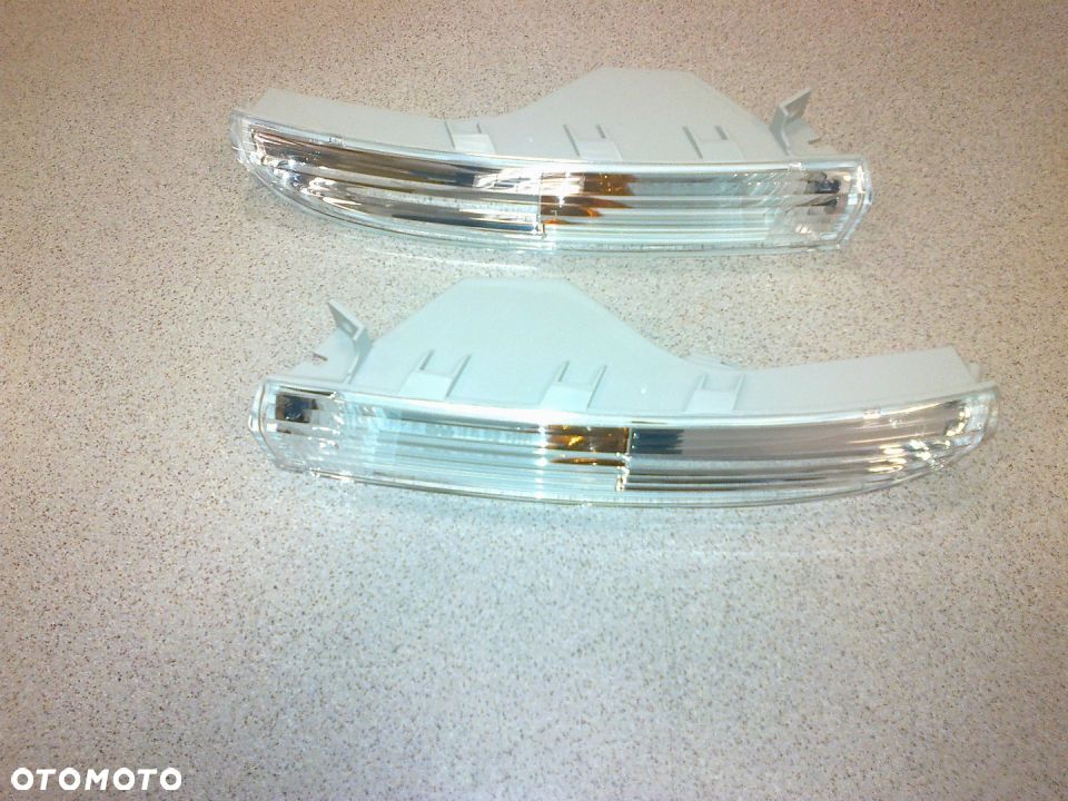 KIERUNKOWSKAZ VW PASSAT CC 2008-2012 NOWY - 1