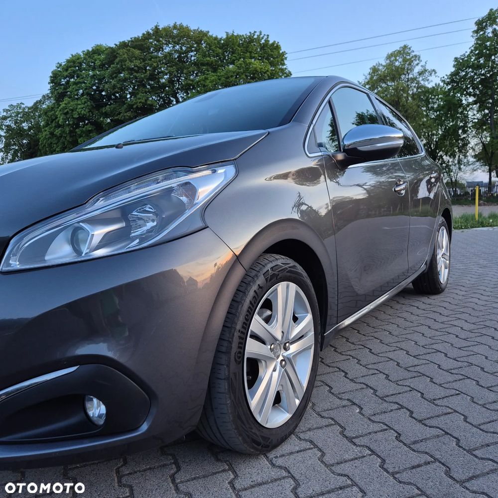 Peugeot 208 PureTech 110 Stop & Start EAT6 Allure - 4