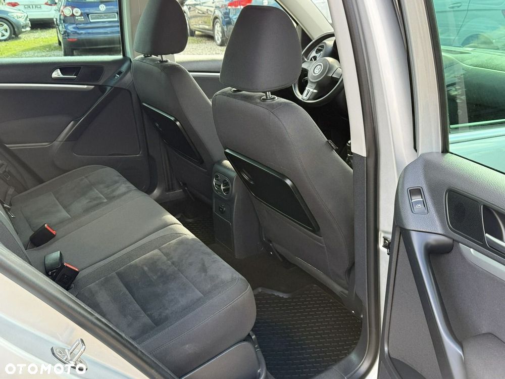Volkswagen Tiguan - 19