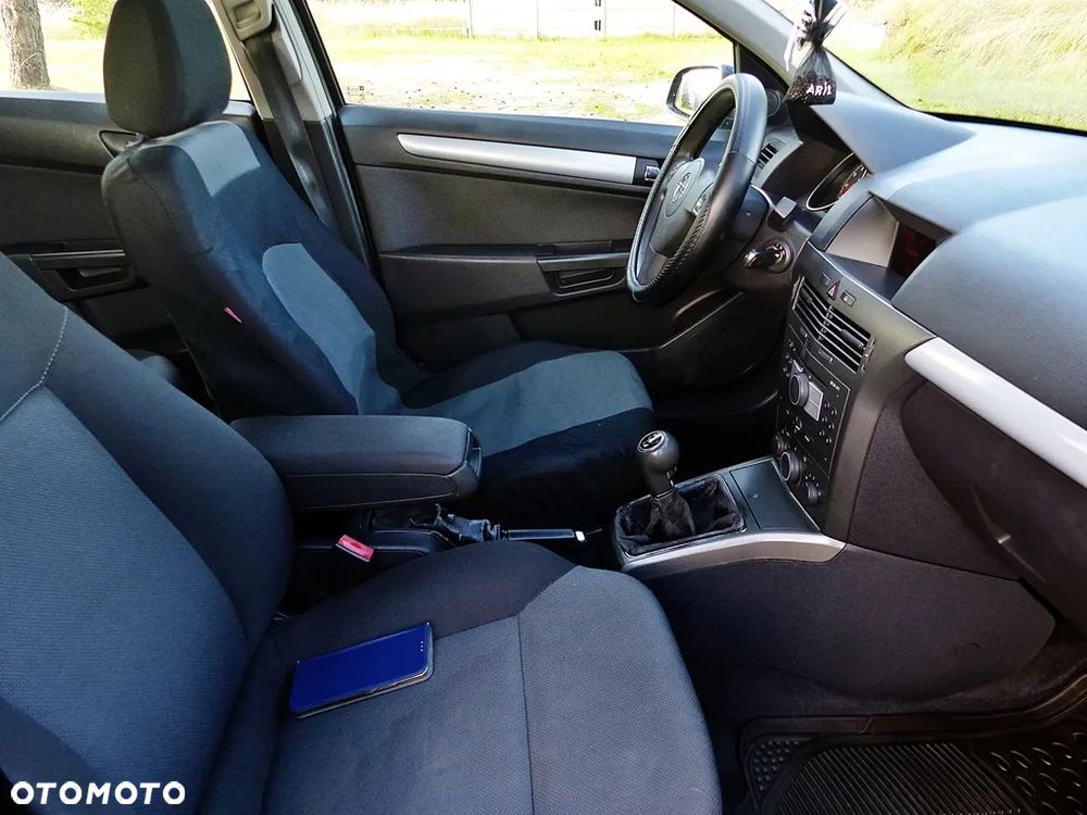 Opel Astra 1.4 Enjoy - 25