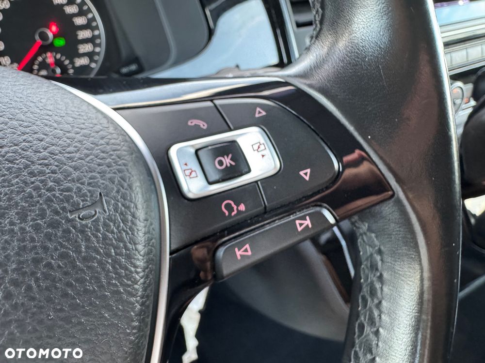 Volkswagen Multivan 2.0 BiTDI L1 Highline DSG - 24