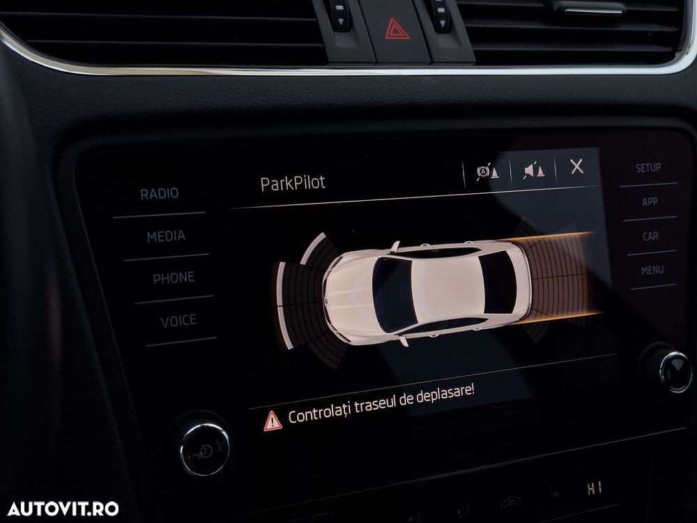 Skoda Octavia 2.0 TDI DSG Style - 9