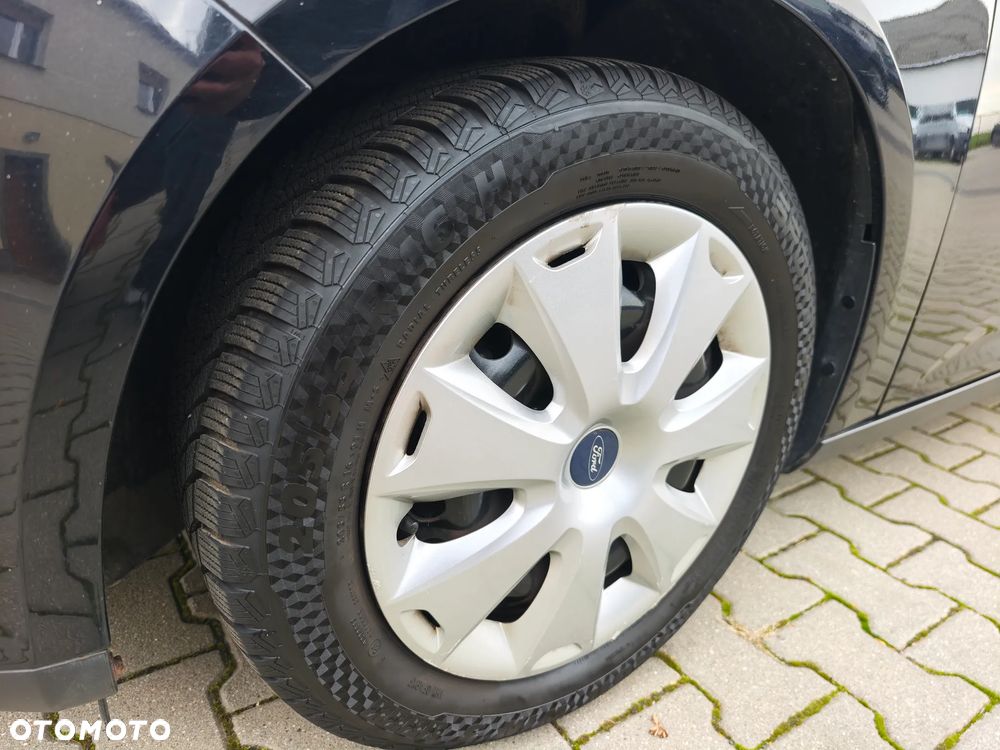Ford Focus - 25