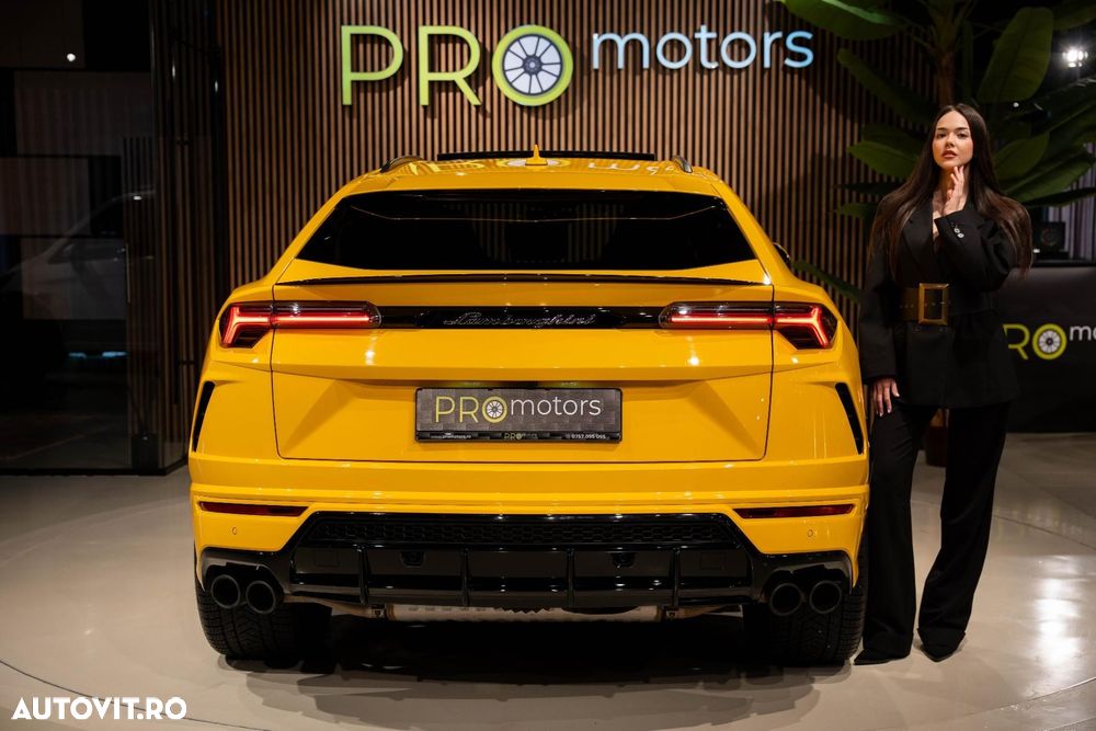 Lamborghini URUS - 13