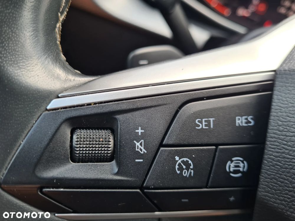 Seat Leon 2.0 TDI DSG FR - 3