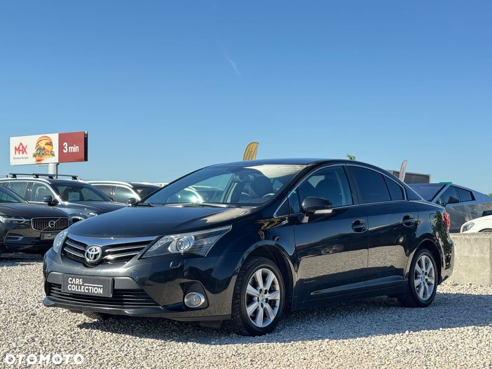 Toyota Avensis 1.8 Premium MS - 9