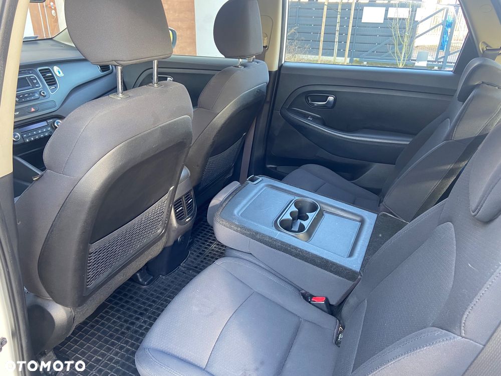 Kia Carens 1.6 GDI M 7os - 11