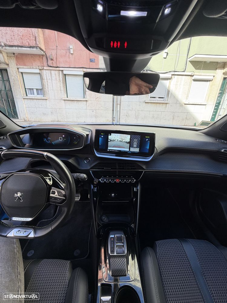Peugeot e-2008 - 19