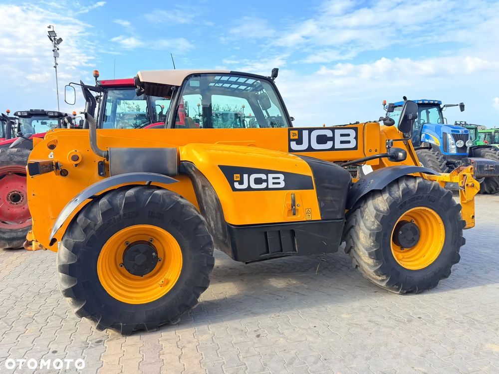 JCB 541-70 AGRI SUPER - 3