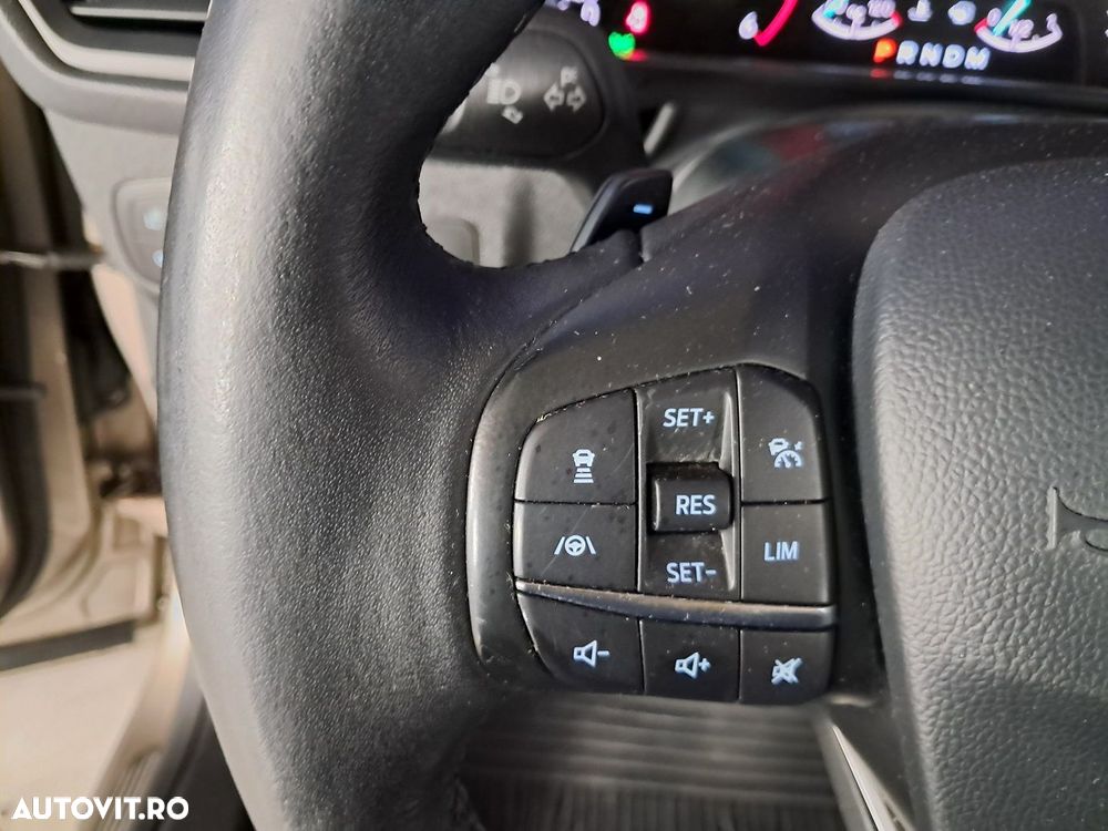 Ford Focus - 12