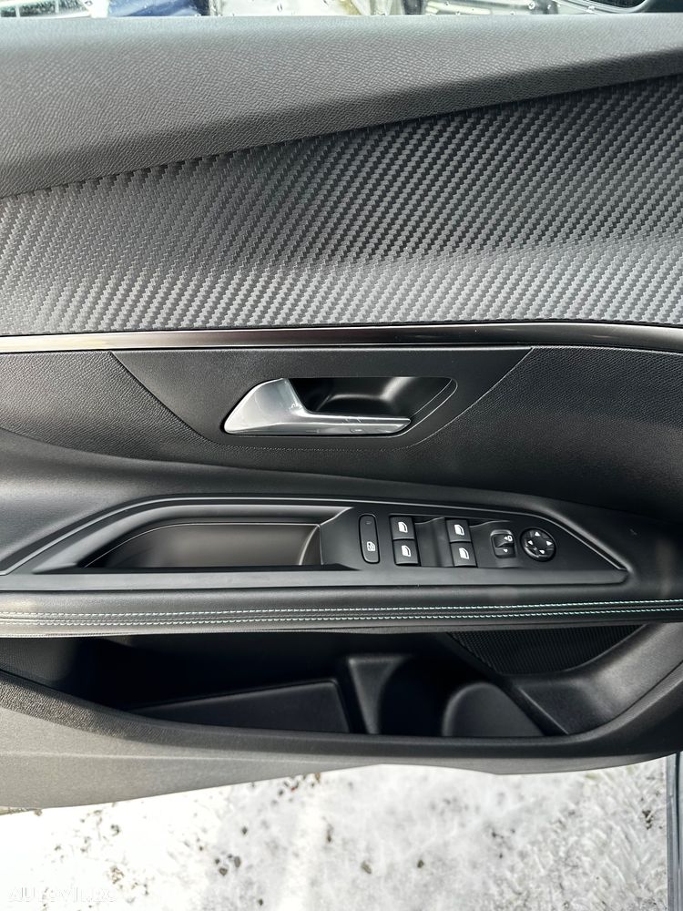 Peugeot 5008 PureTech 130 Stop & Start Allure Pack - 11