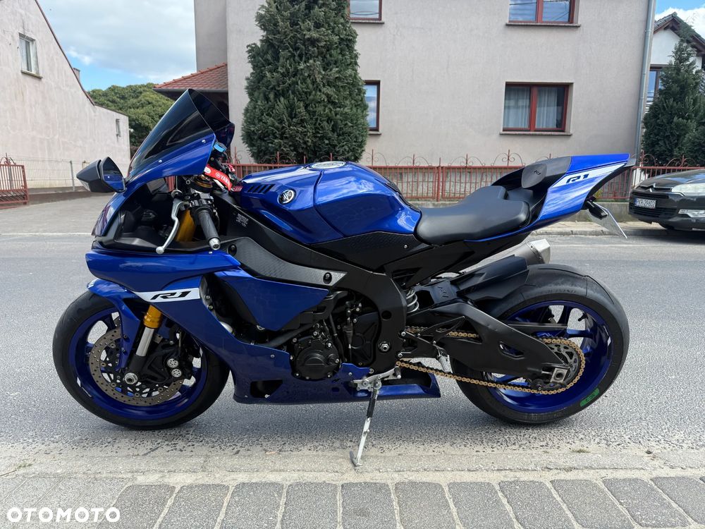 Yamaha R1 - 5