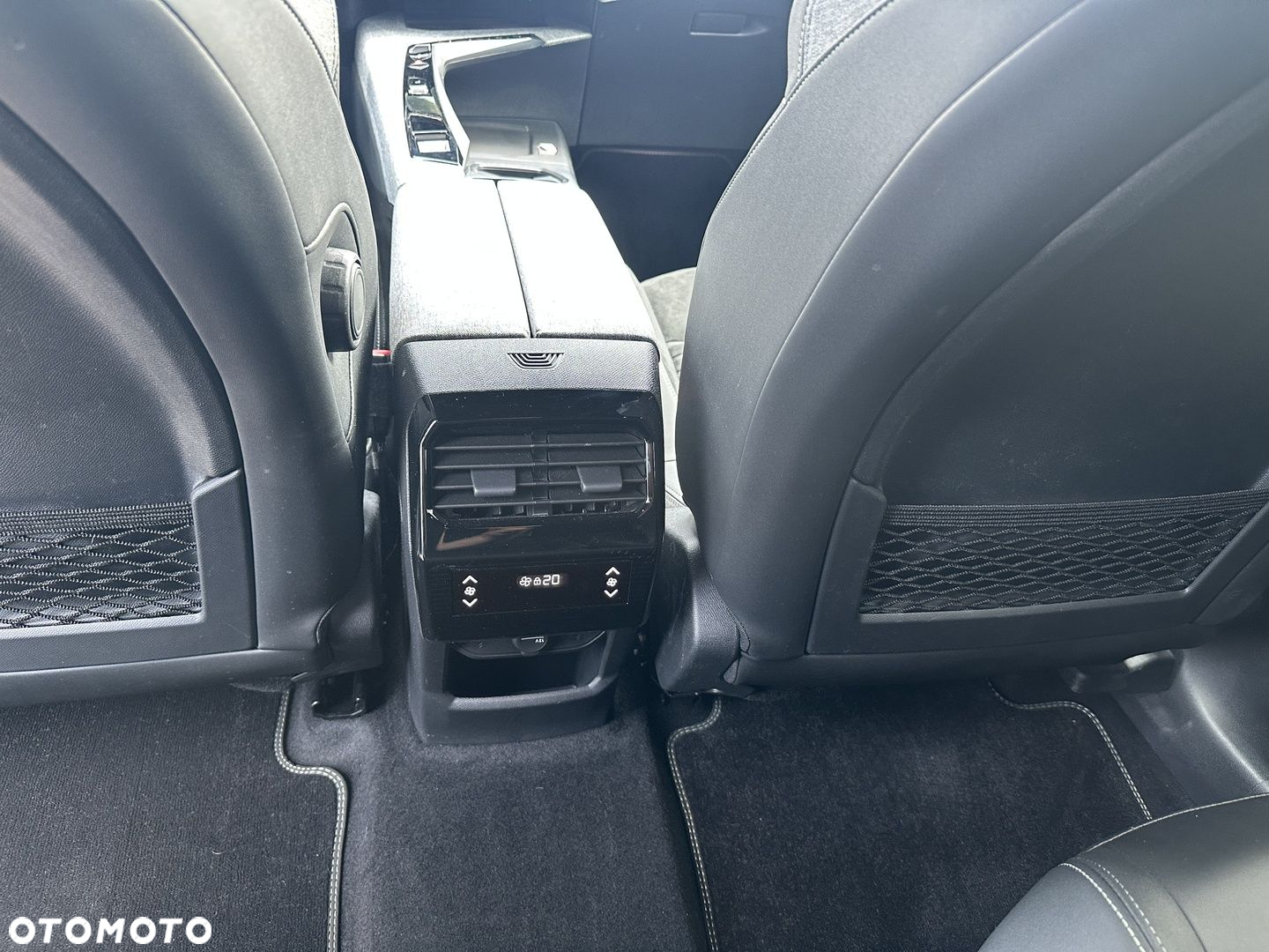 Peugeot 5008 - 22