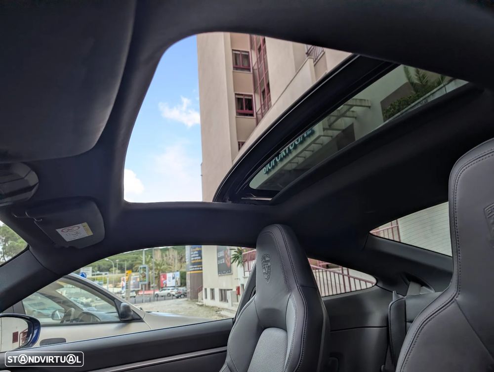 Porsche 911 (992) Carrera PDK - 15