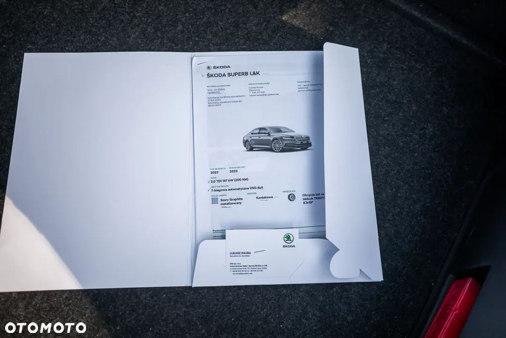 Skoda Superb 2.0 TDI SCR 4x4 L&K DSG - 39