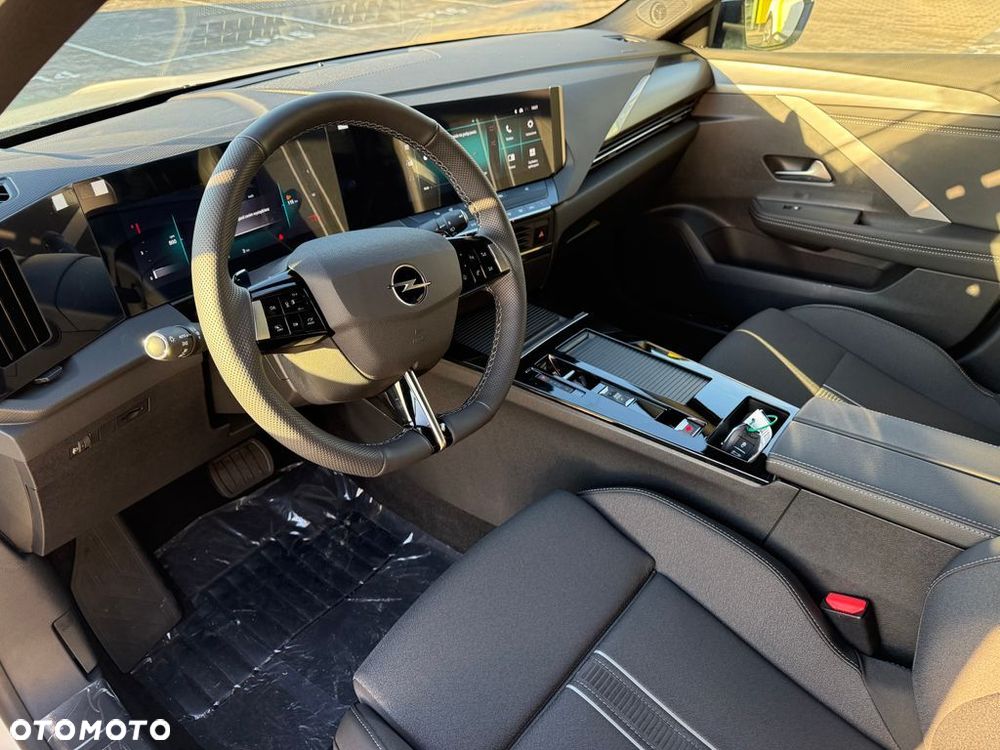 Opel Astra 1.5 D Automatik GS - 9