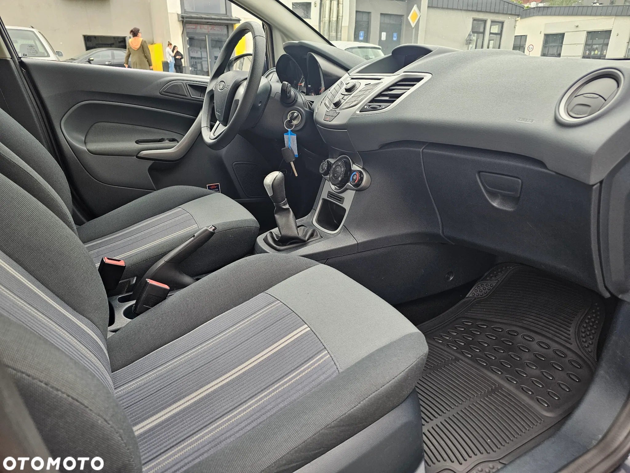Ford Fiesta 1.25 Ambiente - 12