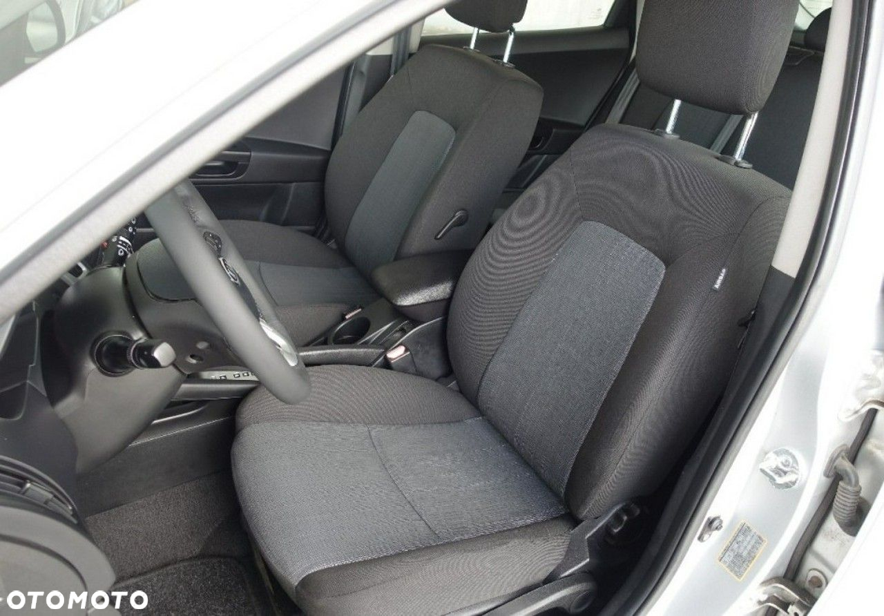 Kia Ceed - 14