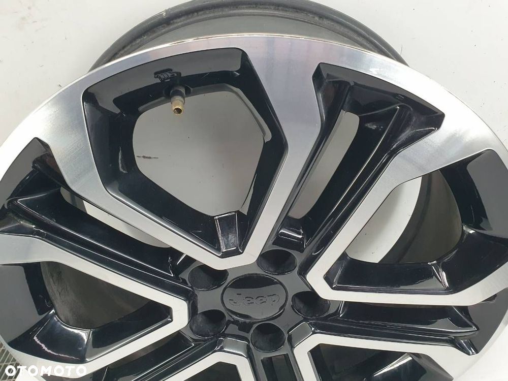 FELGA ALUMINIOWA 18 5X110 7JX18 ET 37,5 JEEP COMPASS II 52154394 - 2
