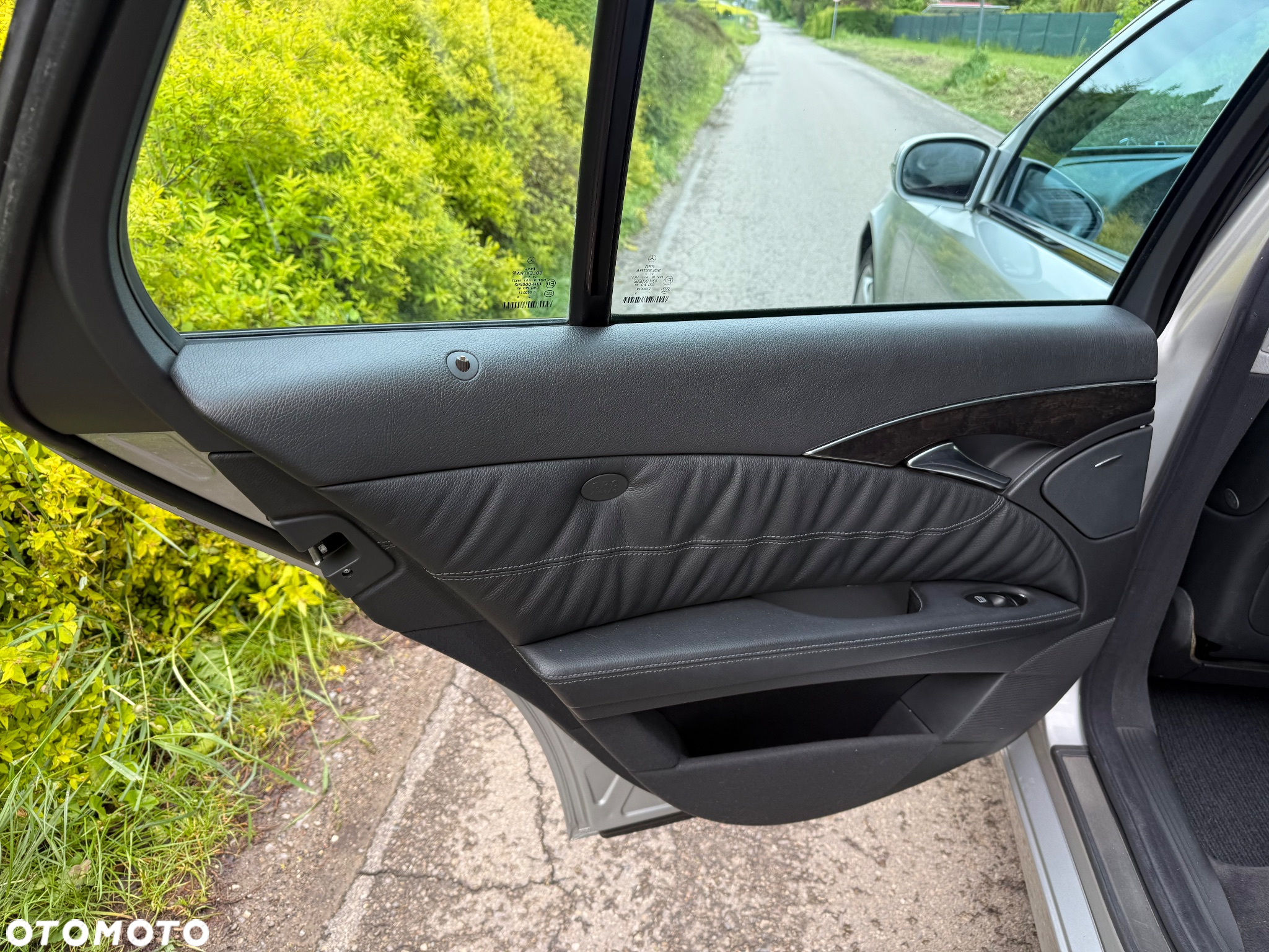 Mercedes-Benz Klasa E 500 T 4Matic Automatik Avantgarde - 28