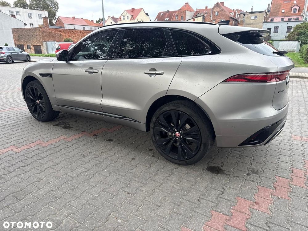 Jaguar F-Pace - 15