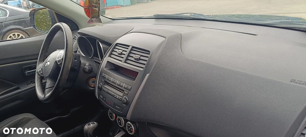 Mitsubishi ASX - 4