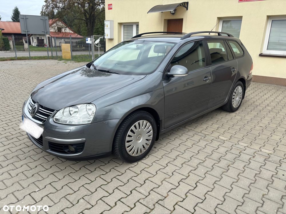 Volkswagen Golf - 5