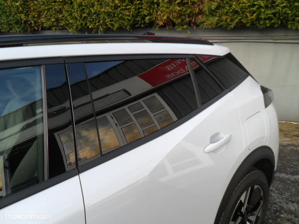 Peugeot 2008 1.2 PureTech Allure Pack - 23