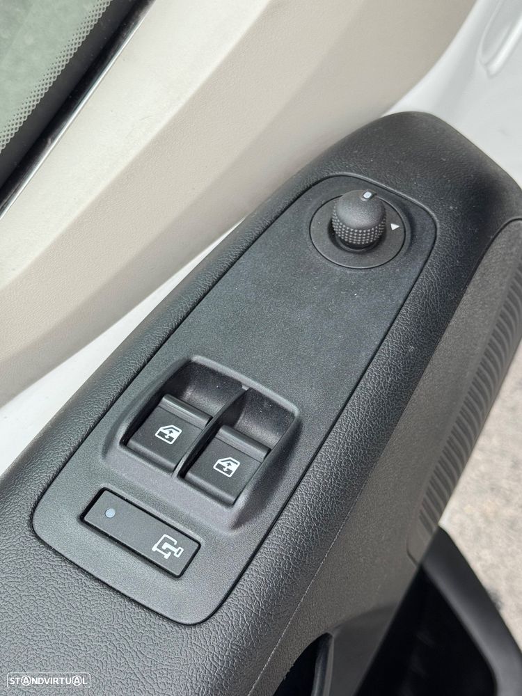 Peugeot BOXER L1H1 2.2HDI / IVA / GARANTIA / NACIONAL - 24