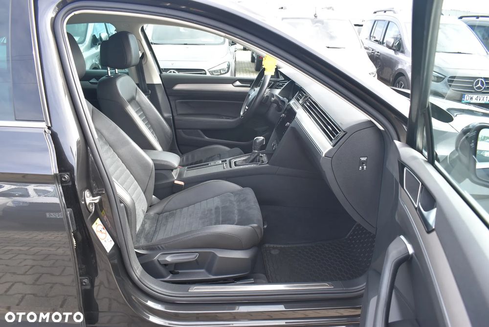 Volkswagen Passat 1.5 TSI EVO Highline DSG - 17