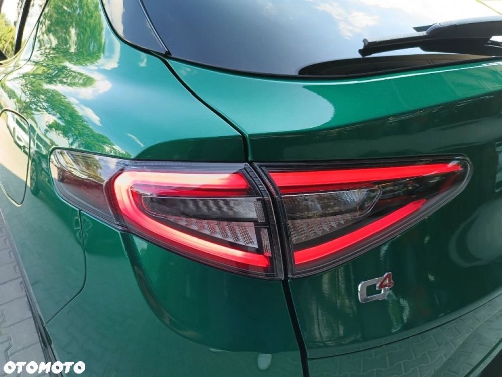 Alfa Romeo Stelvio - 13