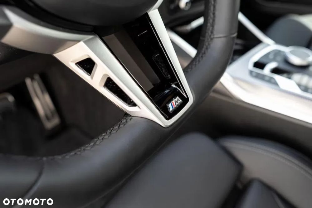 BMW Seria 3 318i M Sport - 13