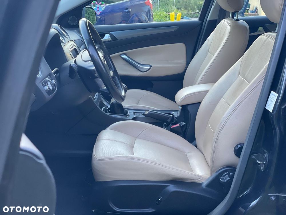 Ford Mondeo 2.0 TDCi Ambiente - 16