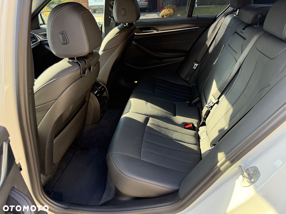 BMW Seria 5 518d mHEV M Sport sport - 8