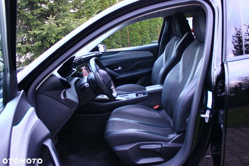 Peugeot 308 1.5 BlueHDi Allure S&S EAT8 - 24