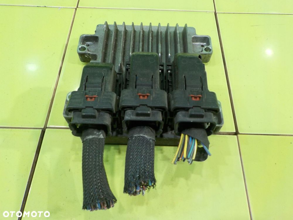 OPEL ASTRA J IV 1.4 T 15r HB 5D sterownik komputer silnika 12660714 - 1